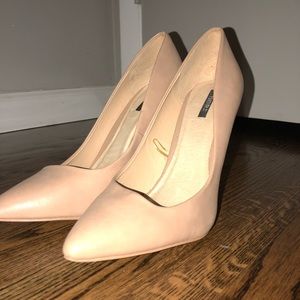 Camel colored Faux leather Pumps